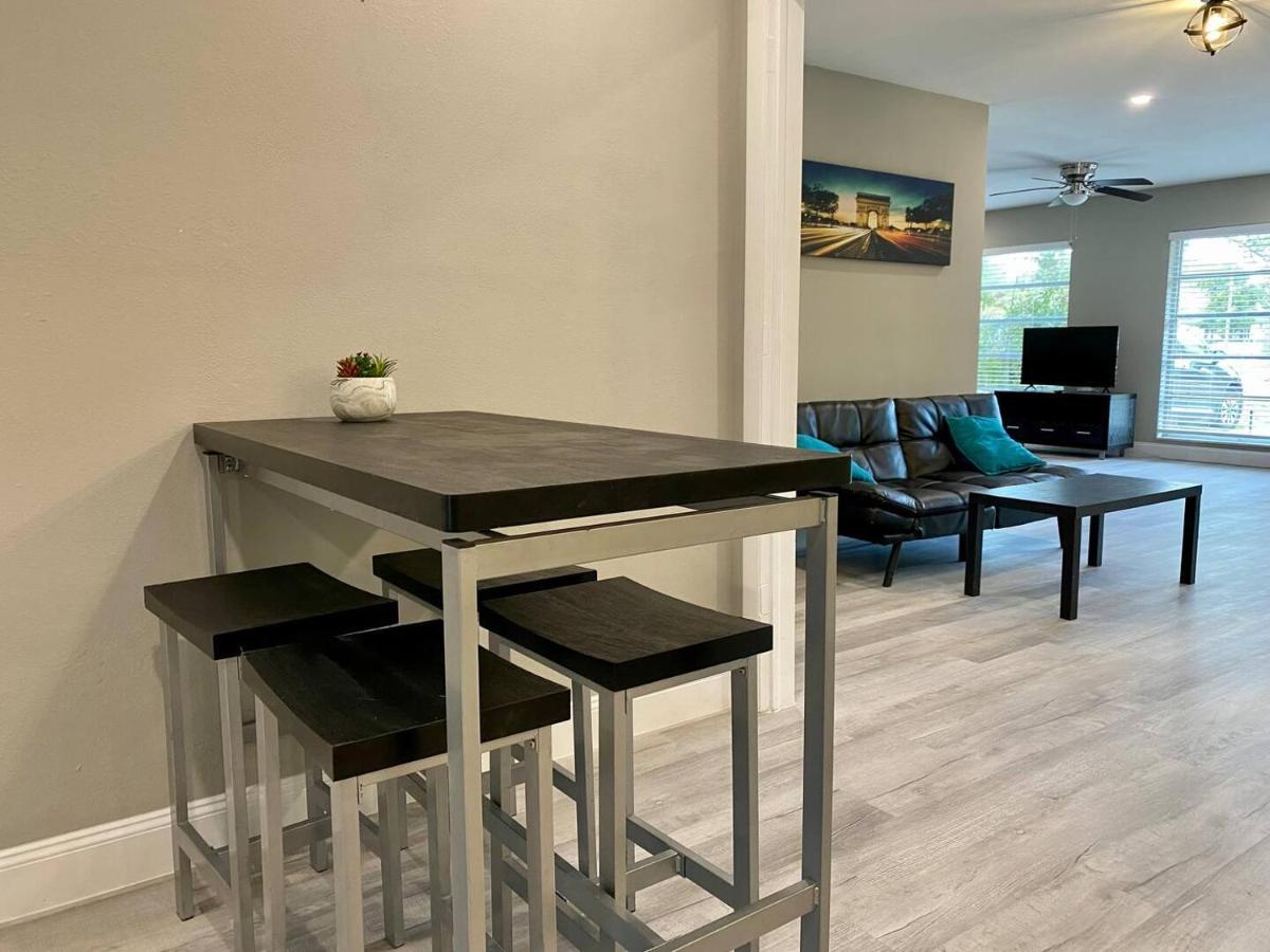 קלירווטר Spacious 5 Bedrooms 3 Bathrooms Family-Friendly Home With Heated Salt Pool מראה חיצוני תמונה