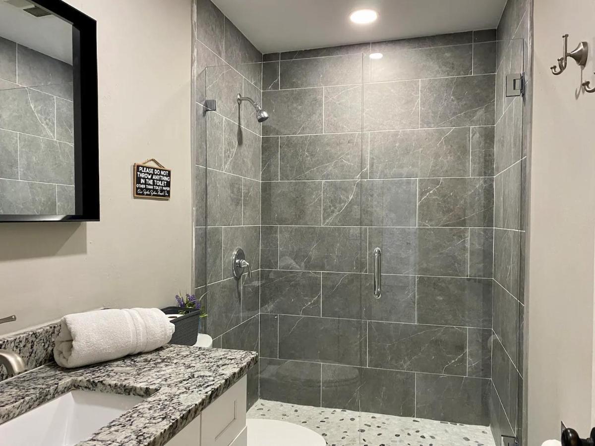 קלירווטר Spacious 5 Bedrooms 3 Bathrooms Family-Friendly Home With Heated Salt Pool מראה חיצוני תמונה